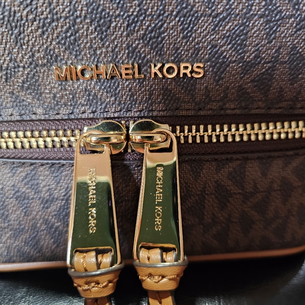 SOLD ~ Michael Kors Mini Rhea Backpack - Picture 4 of 8